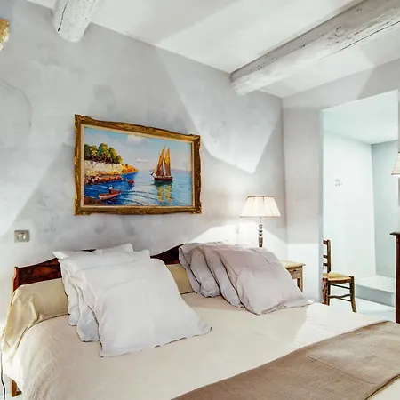 Charming In The Heart Of * Cannes