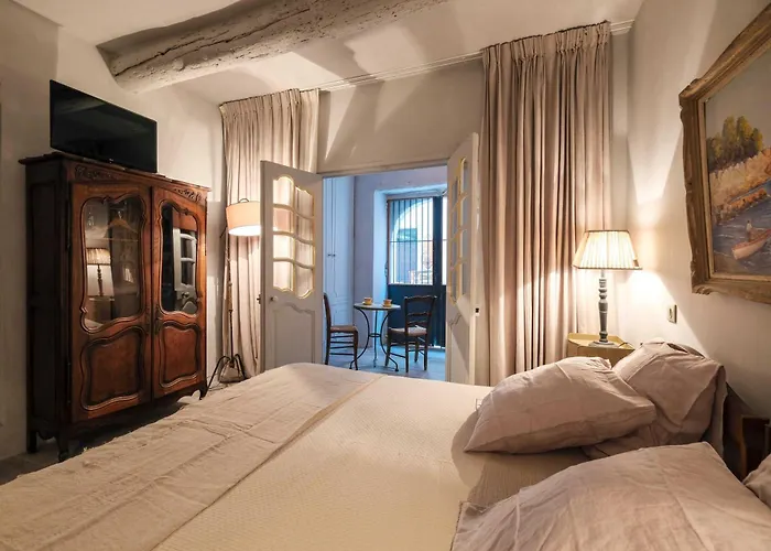Charming In The Heart Of Daire Cannes